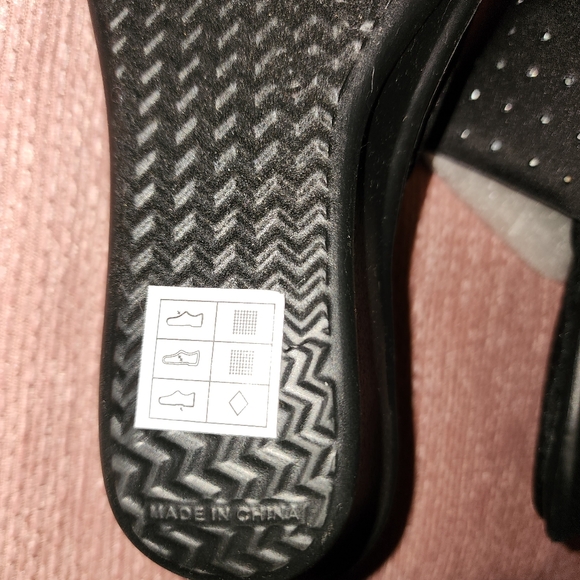 Sandals-Skechers - Picture 7 of 13